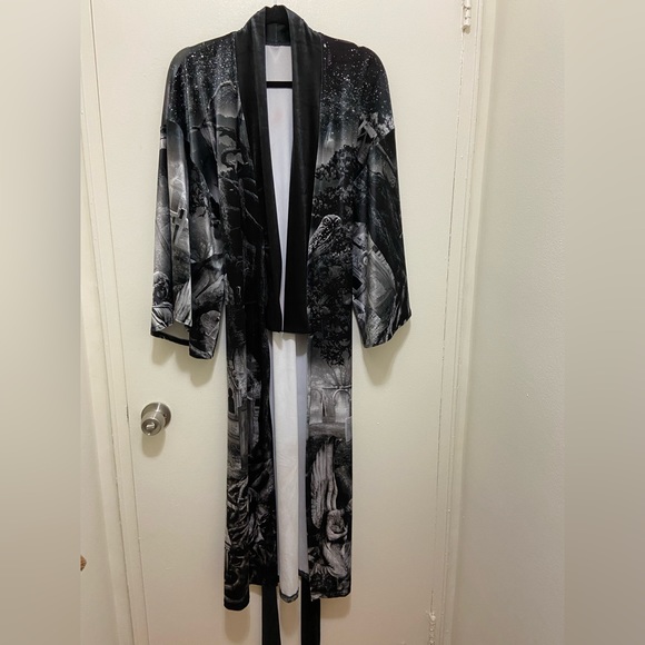 Blackmilk Necropolis Velvet Swan Kimono OSFA - Picture 4 of 5